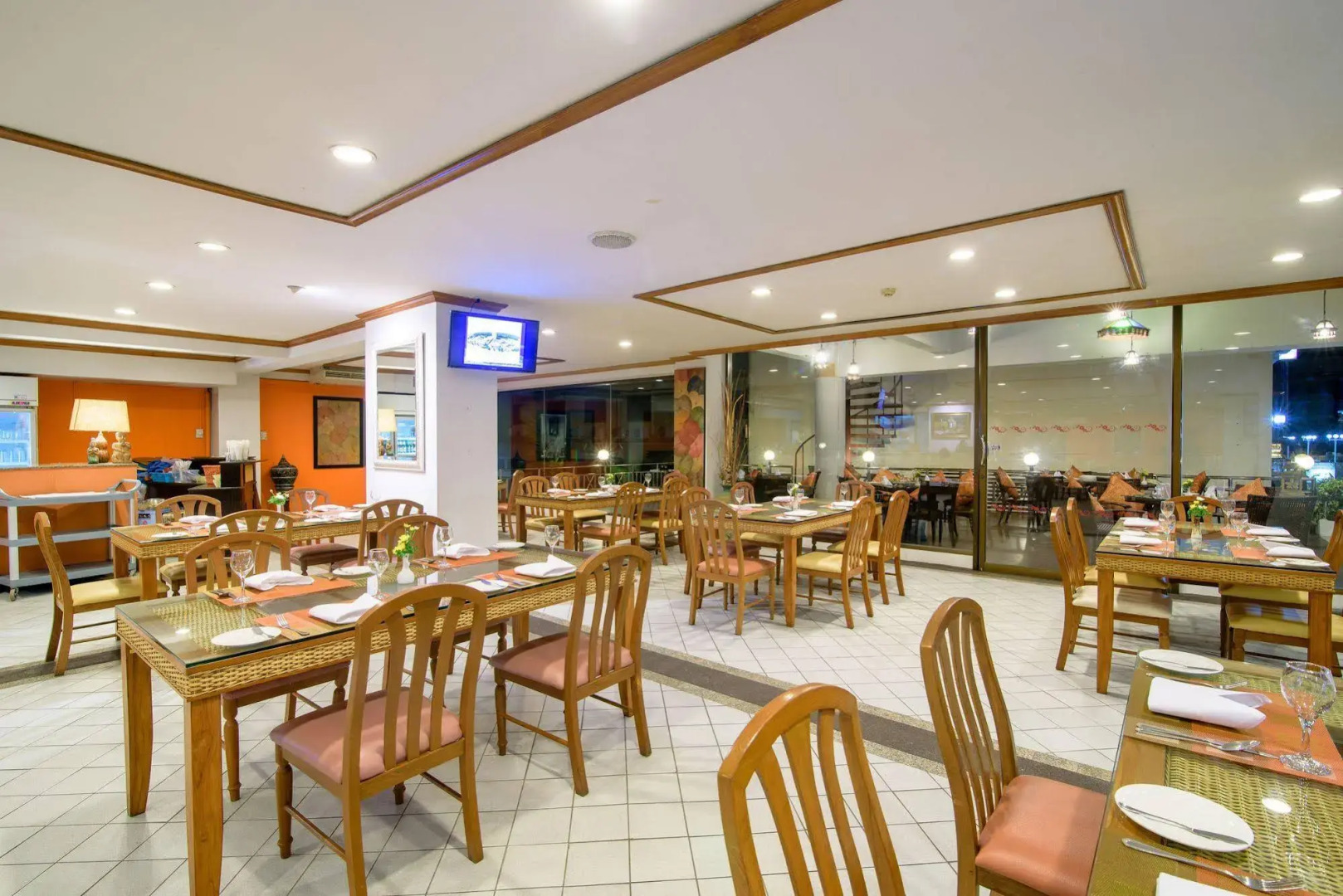 Golden Beach Cha-Am Hotel