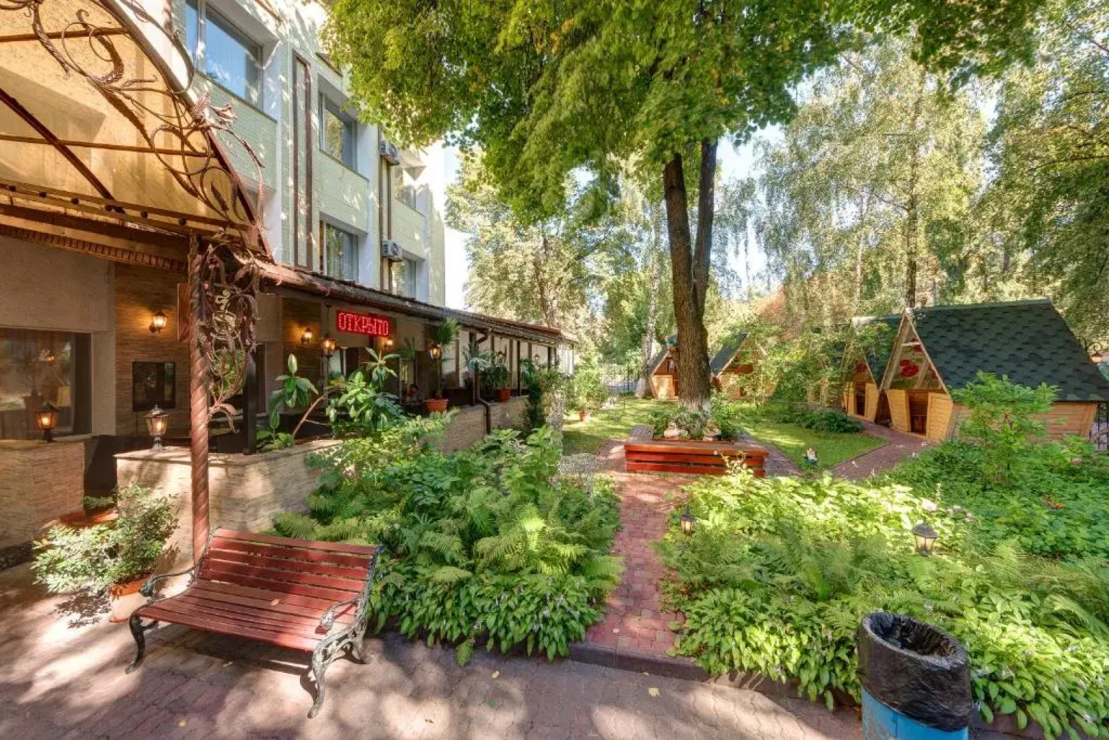 Отель Александрия