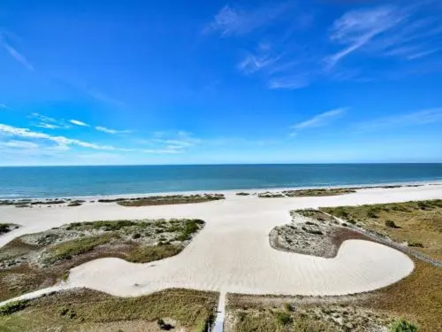 Harbour Light Towers 1603 2 Br condo by RedAwning