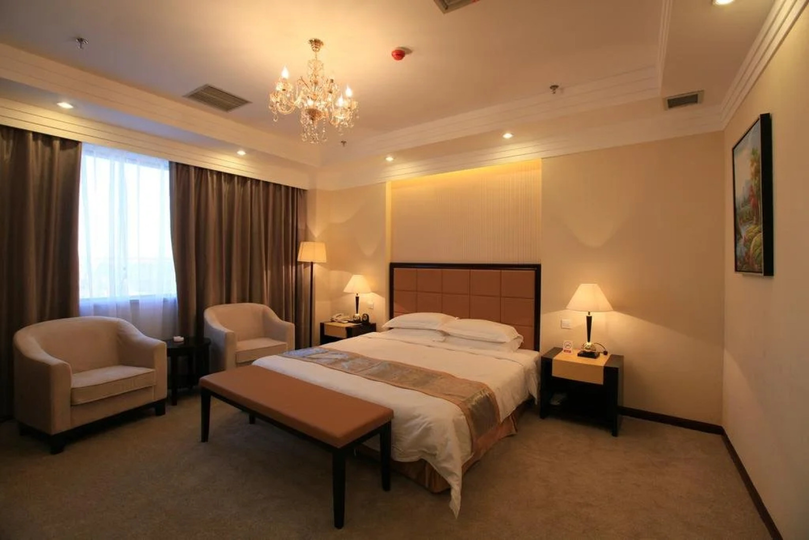 Zhangjiakou HongHao Holiday Hotel