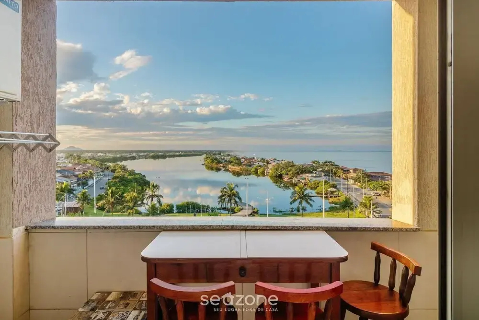 Stay With an Ocean View! Elg0071