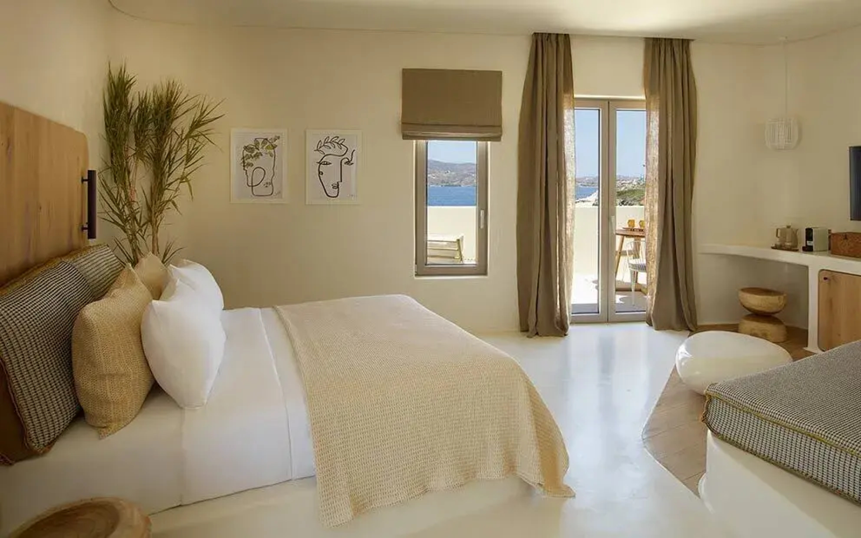 White Pebble Suites