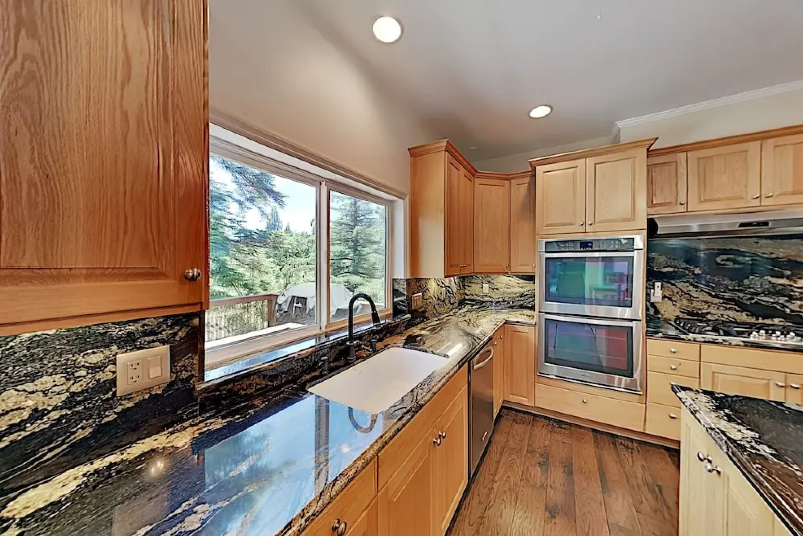 255squir 4 Bedroom Home