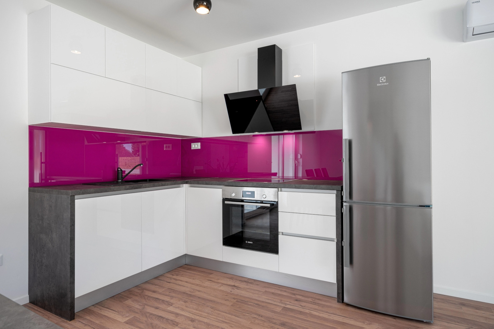 Amazing Pool Villa Nika