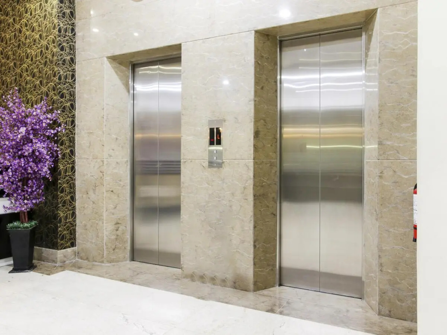 Capital O 454 Raising Hotel