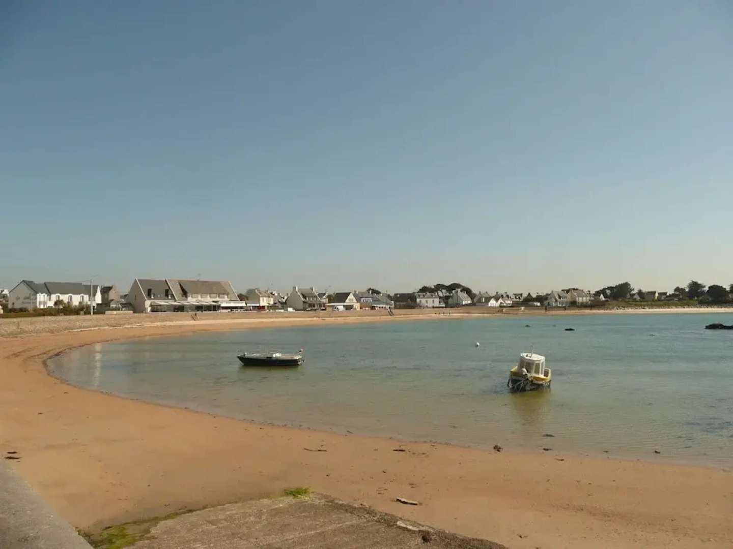 Apartment in Lilia Near Sandy Kastell Ac'h Beach