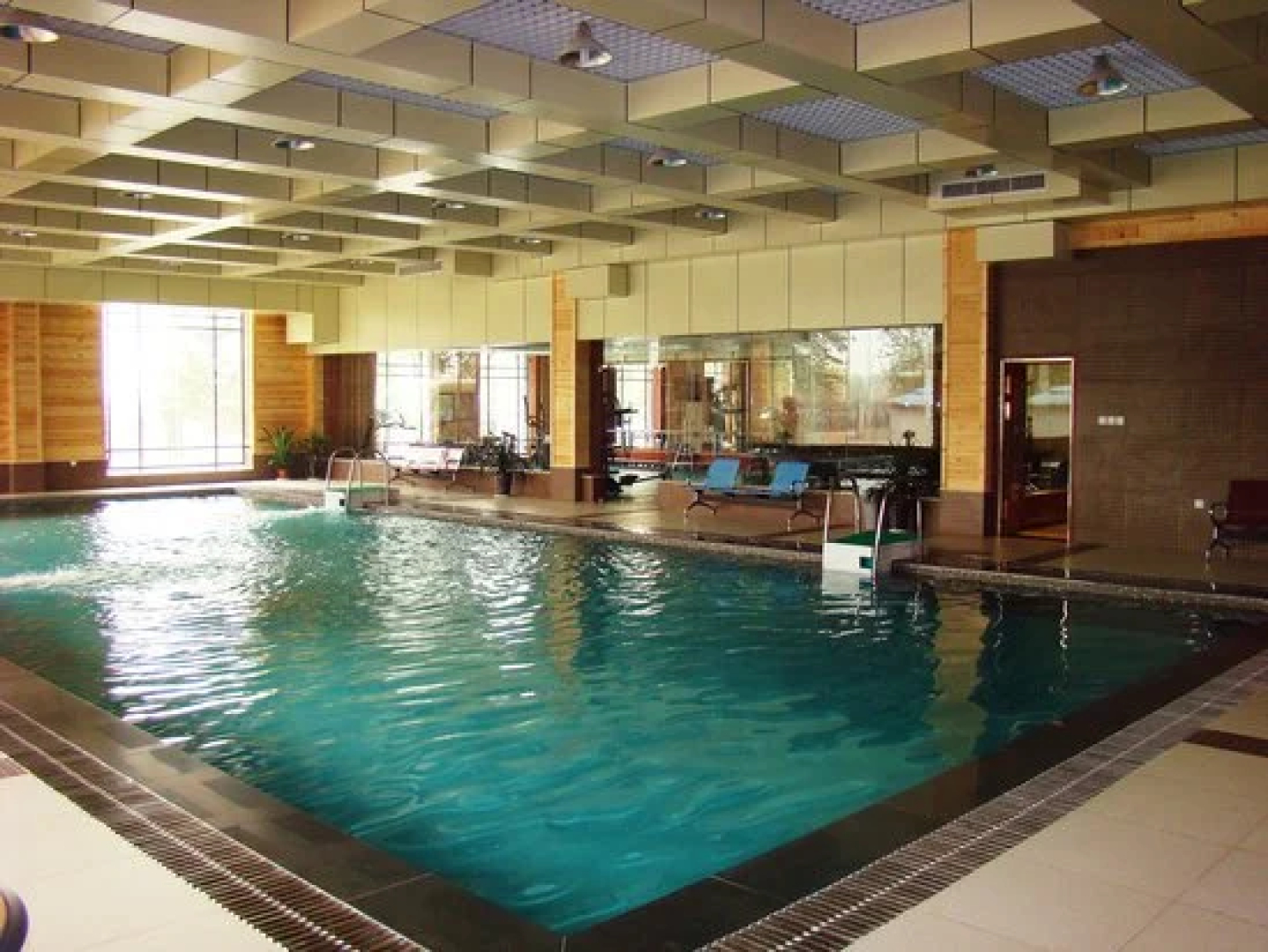 Yujing Garden Holiday Hotel