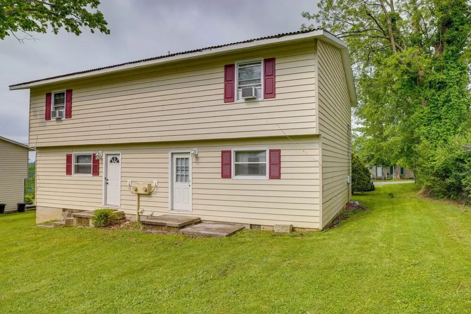 West Virginia Townhome ~ 6 Mi to Fayetteville!