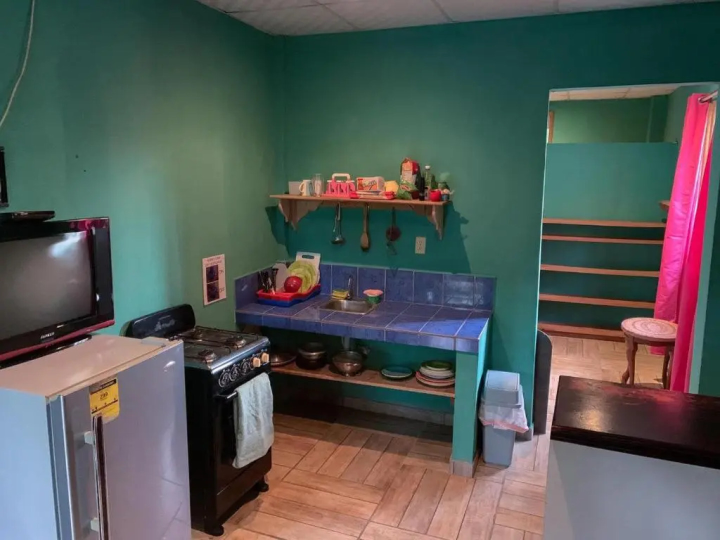 Valeri Emanuel Apartments