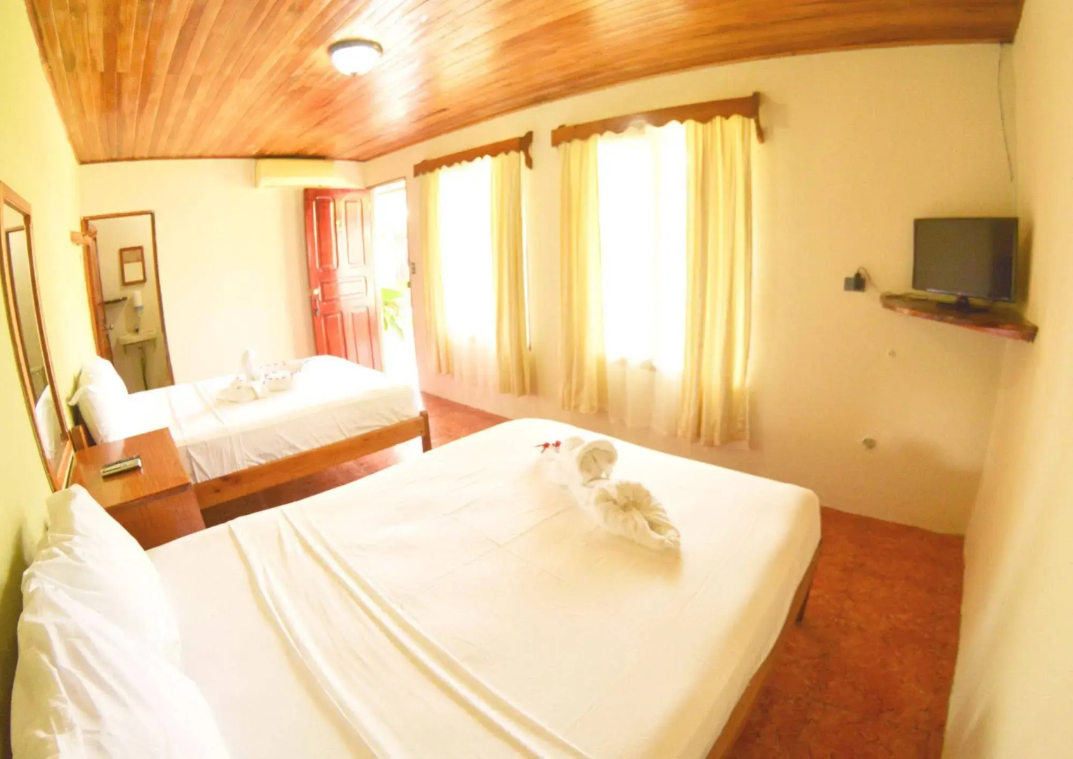 Hostel Backpackers La Fortuna