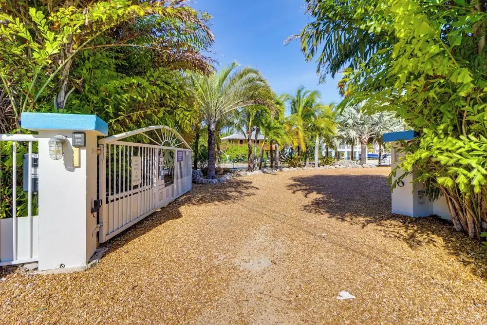 1 Mi to Dtwn: Oceanfront Gem w/ Resort Amenities!