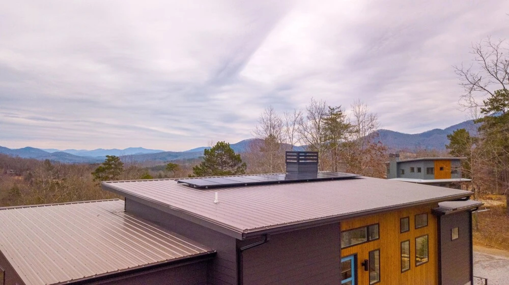 EcoModMtn Stunning mountain views