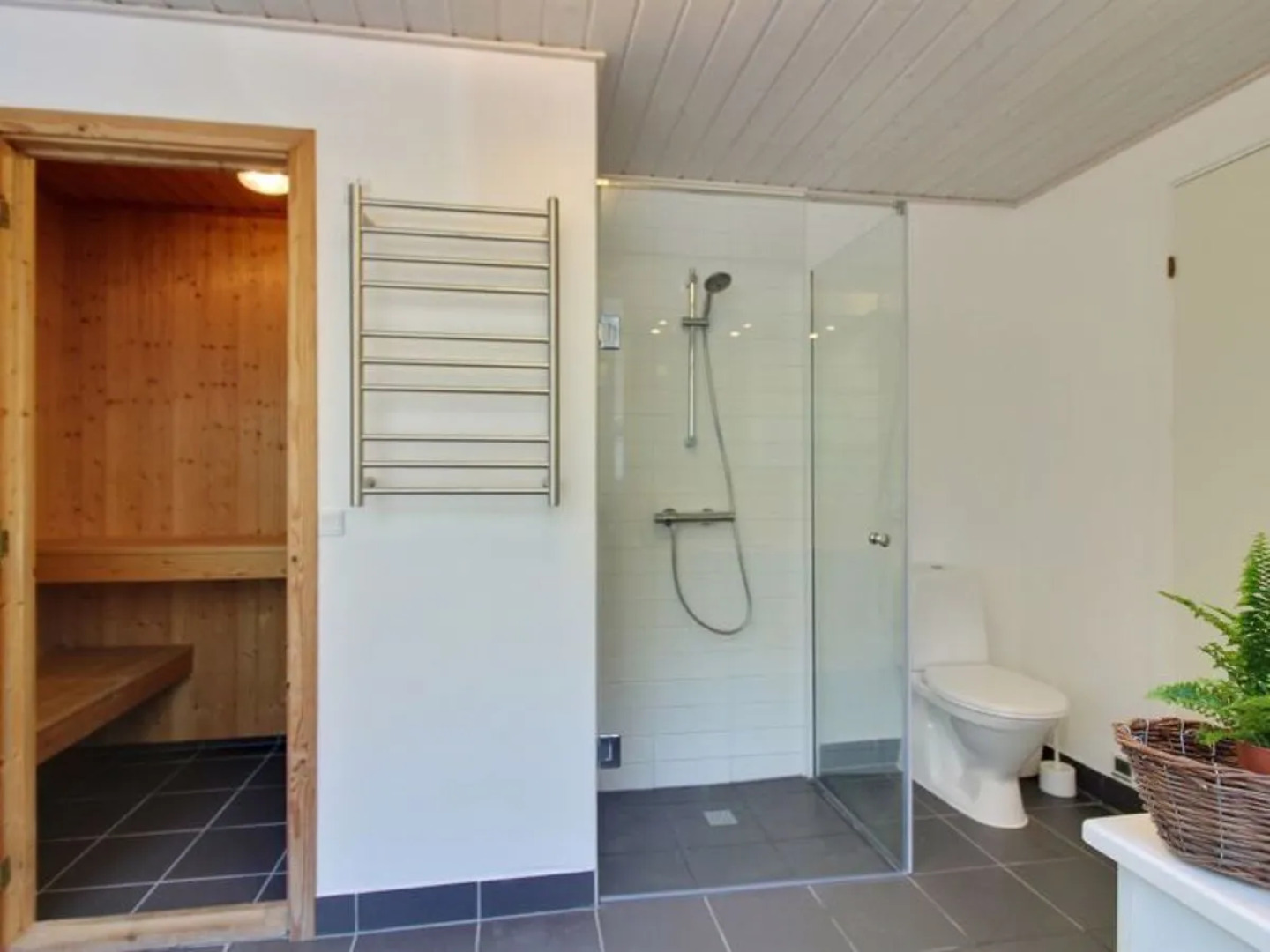 "Kiana" - 600m from the sea in Bornholm