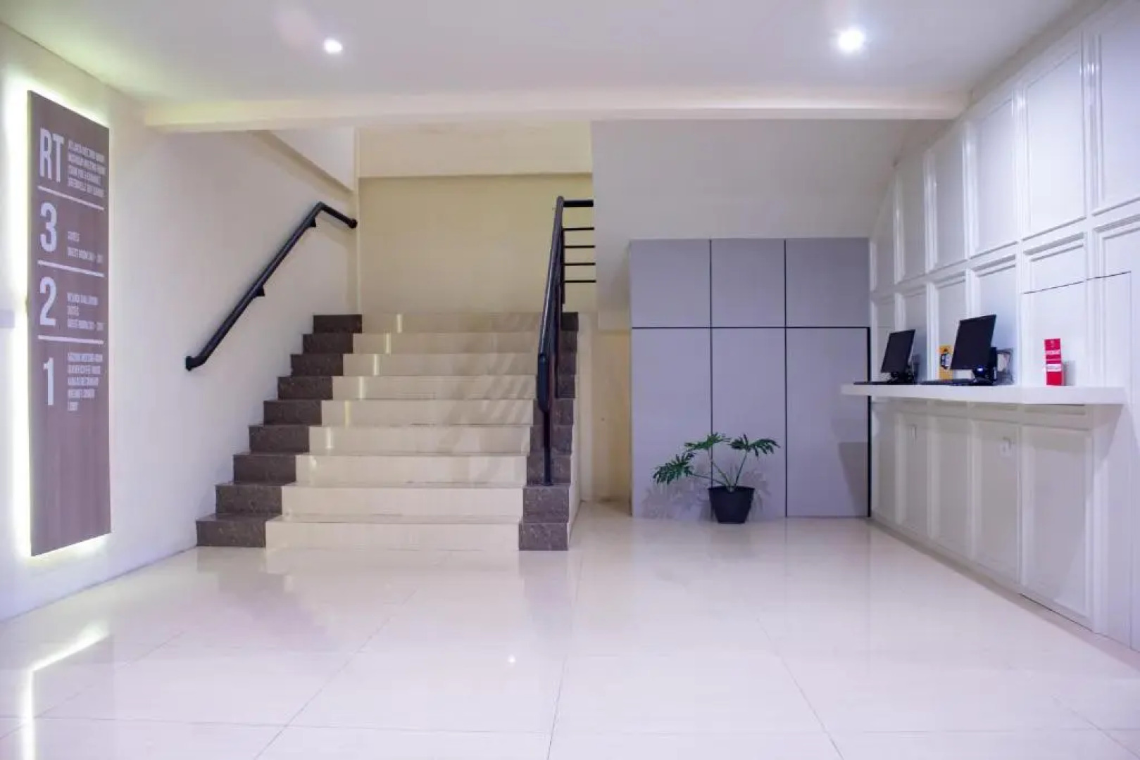 Nevada Ketapang Hotel