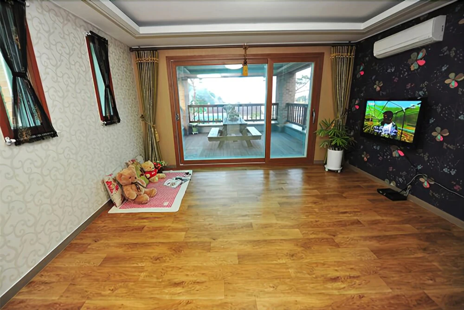 Yeongdeok Green Garden Pension