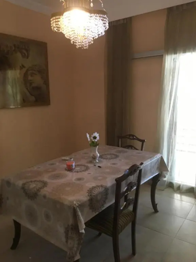 Tiffany's 5' min from airport