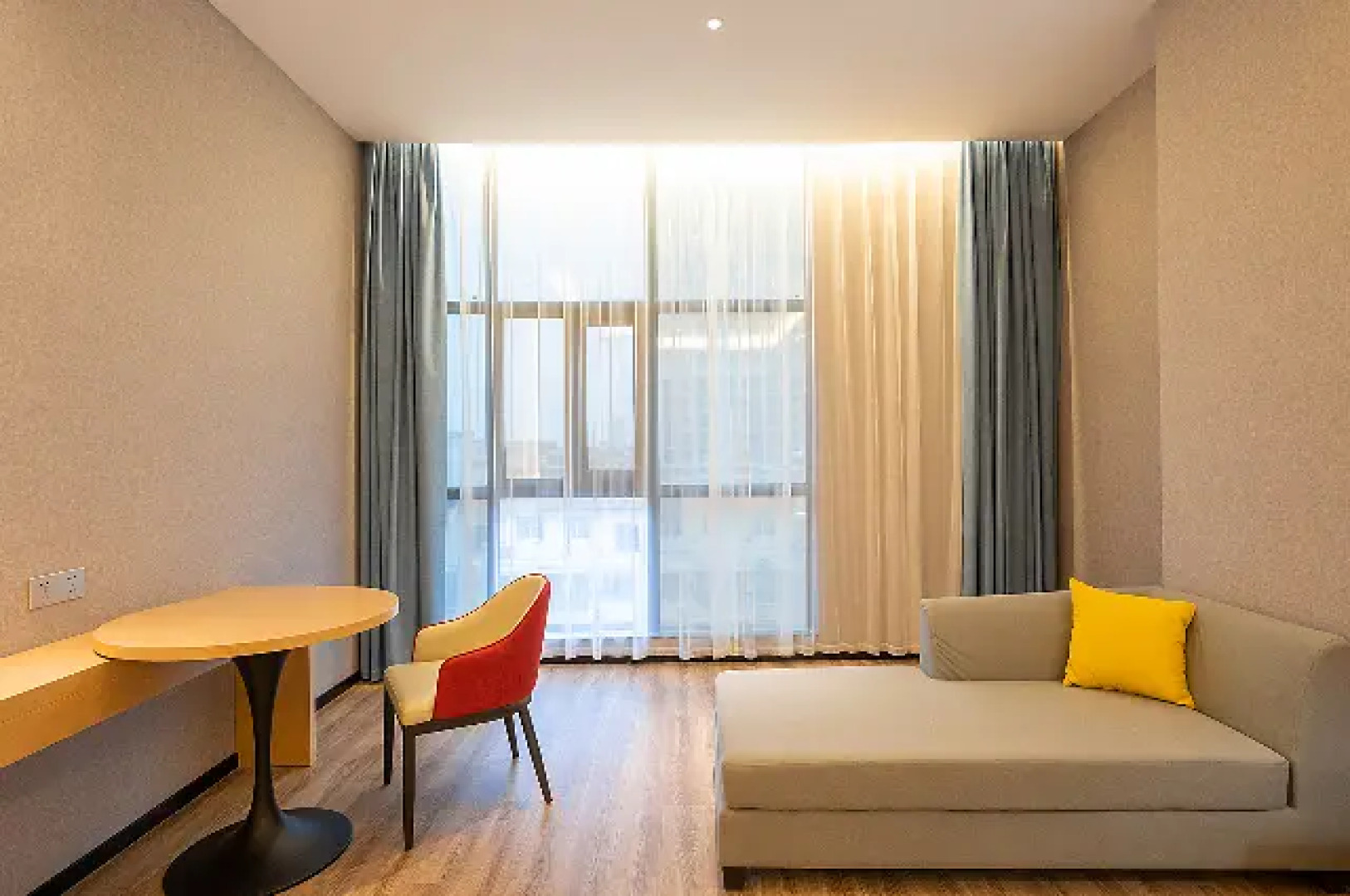 Borrman Hotel Pubei Bus Station