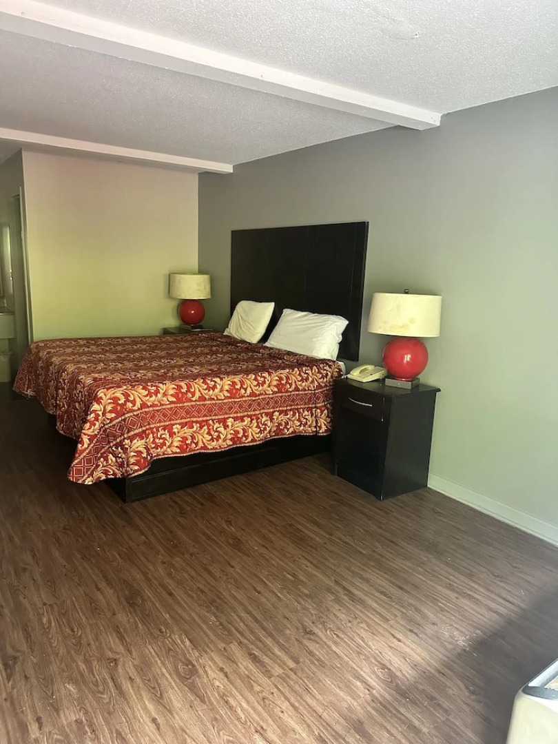 Scottish Inns Locust Grove