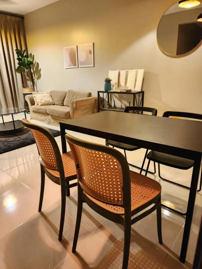 Ndw appartment. Clean house + NEW furniture