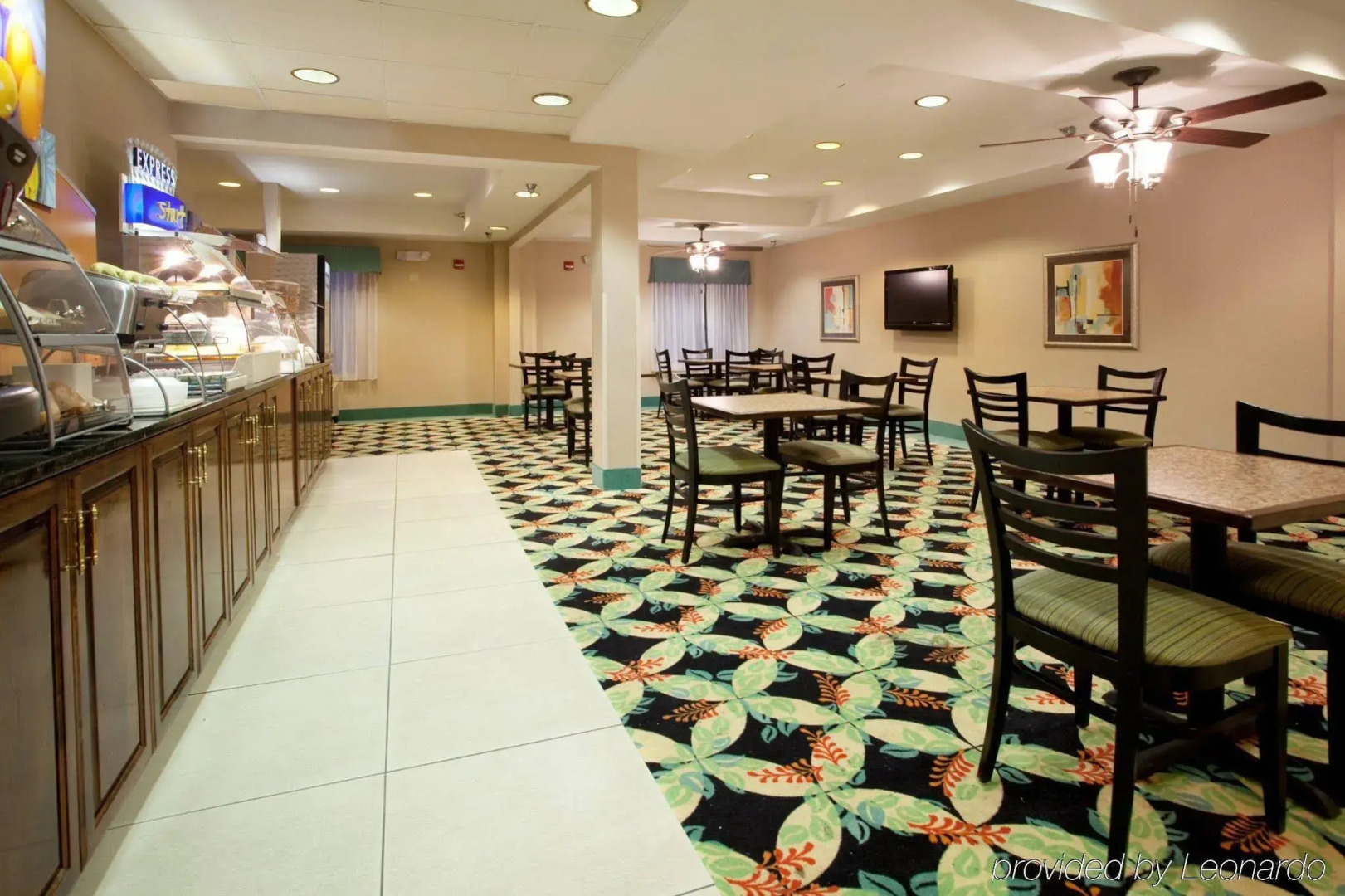 Country Inn & Suites by Radisson, Murrells Inlet, SC