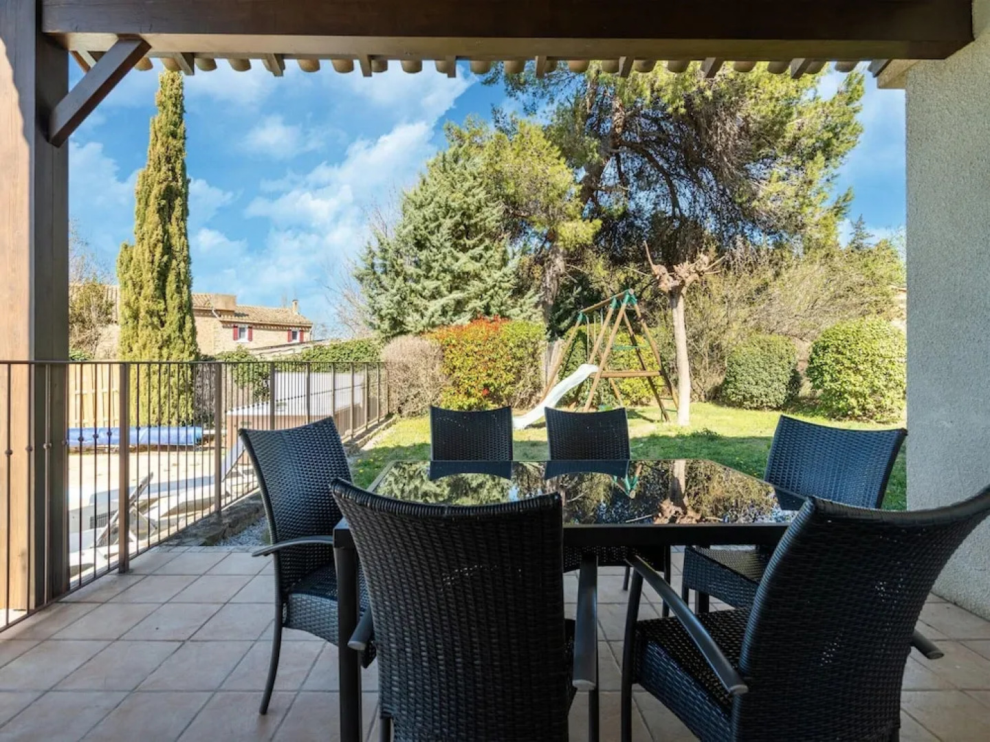 Villa in Montbrun With Pool and Mountain Views