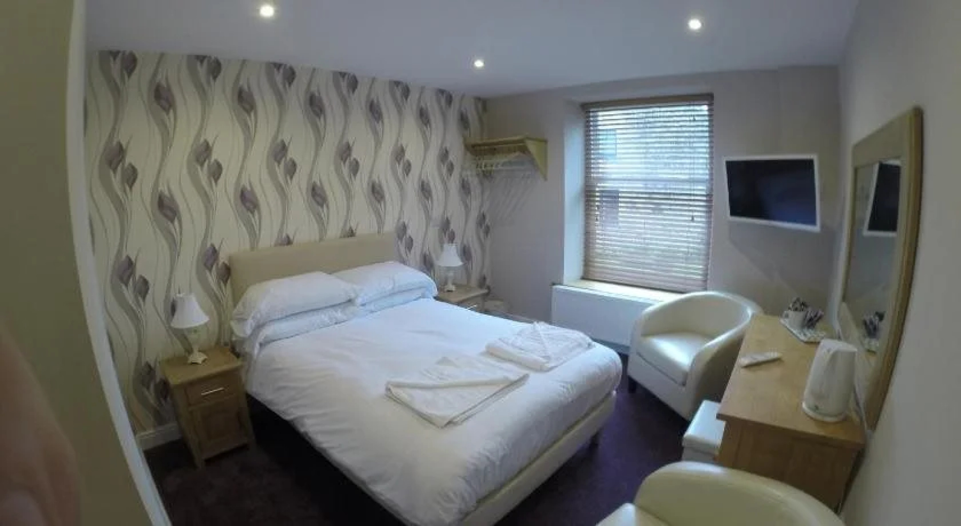 George Hotel