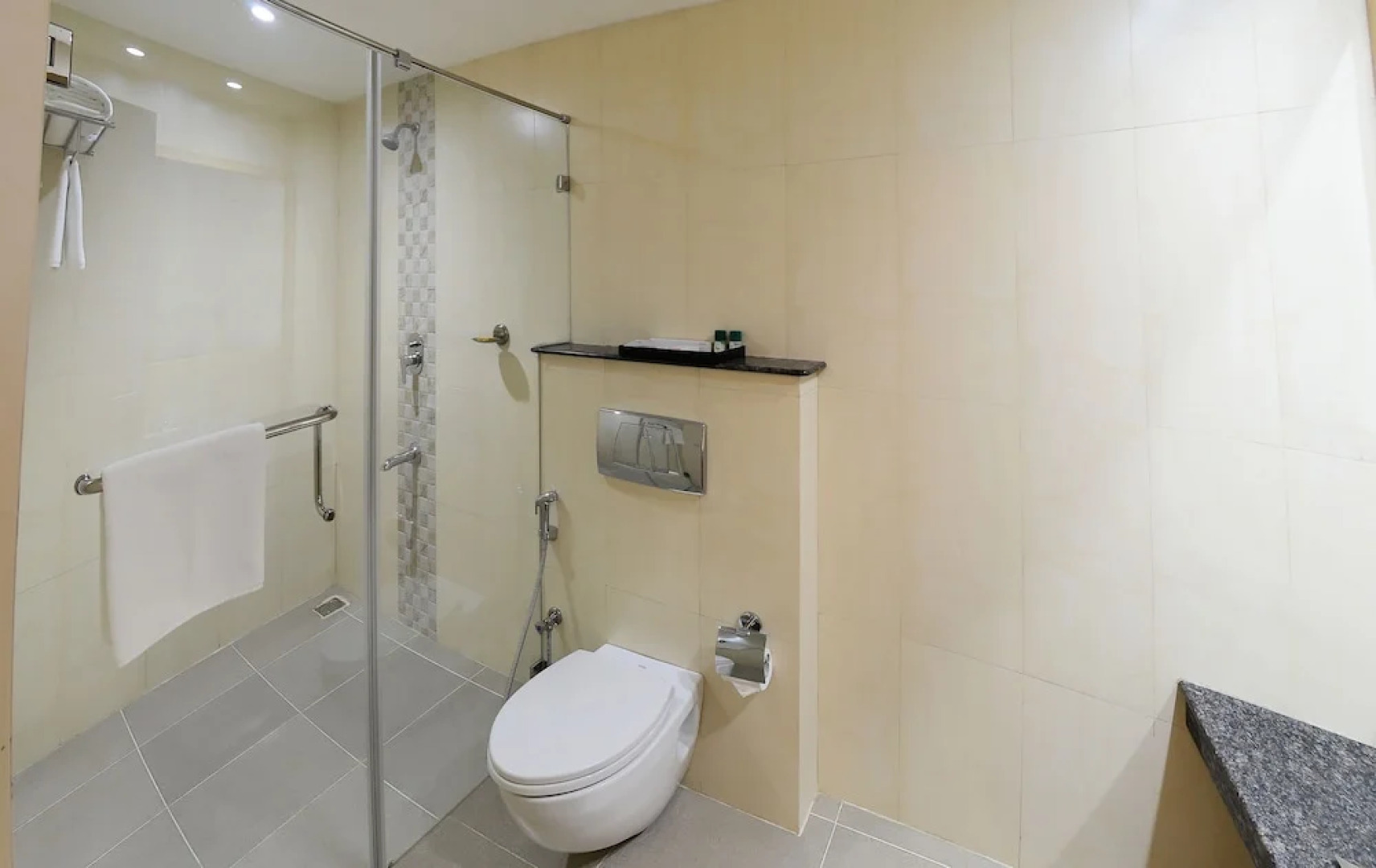 Poppys Anukula Residency - Vellore