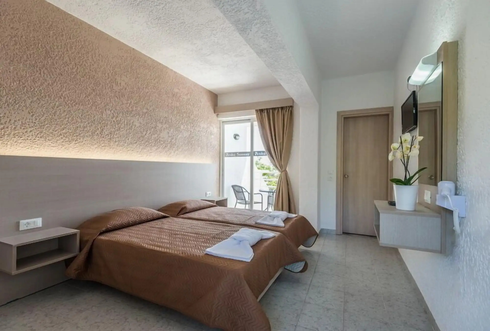 Essential Summer - Adults only