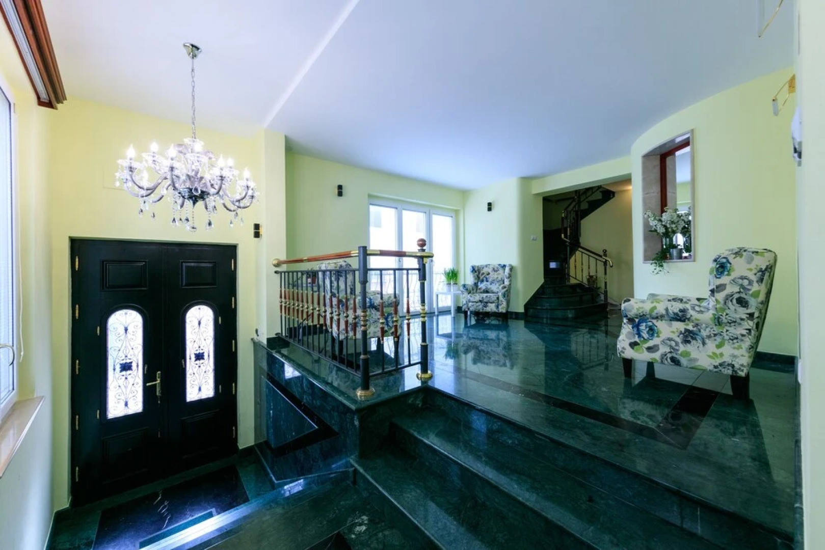 Apartments Donna with Sea View