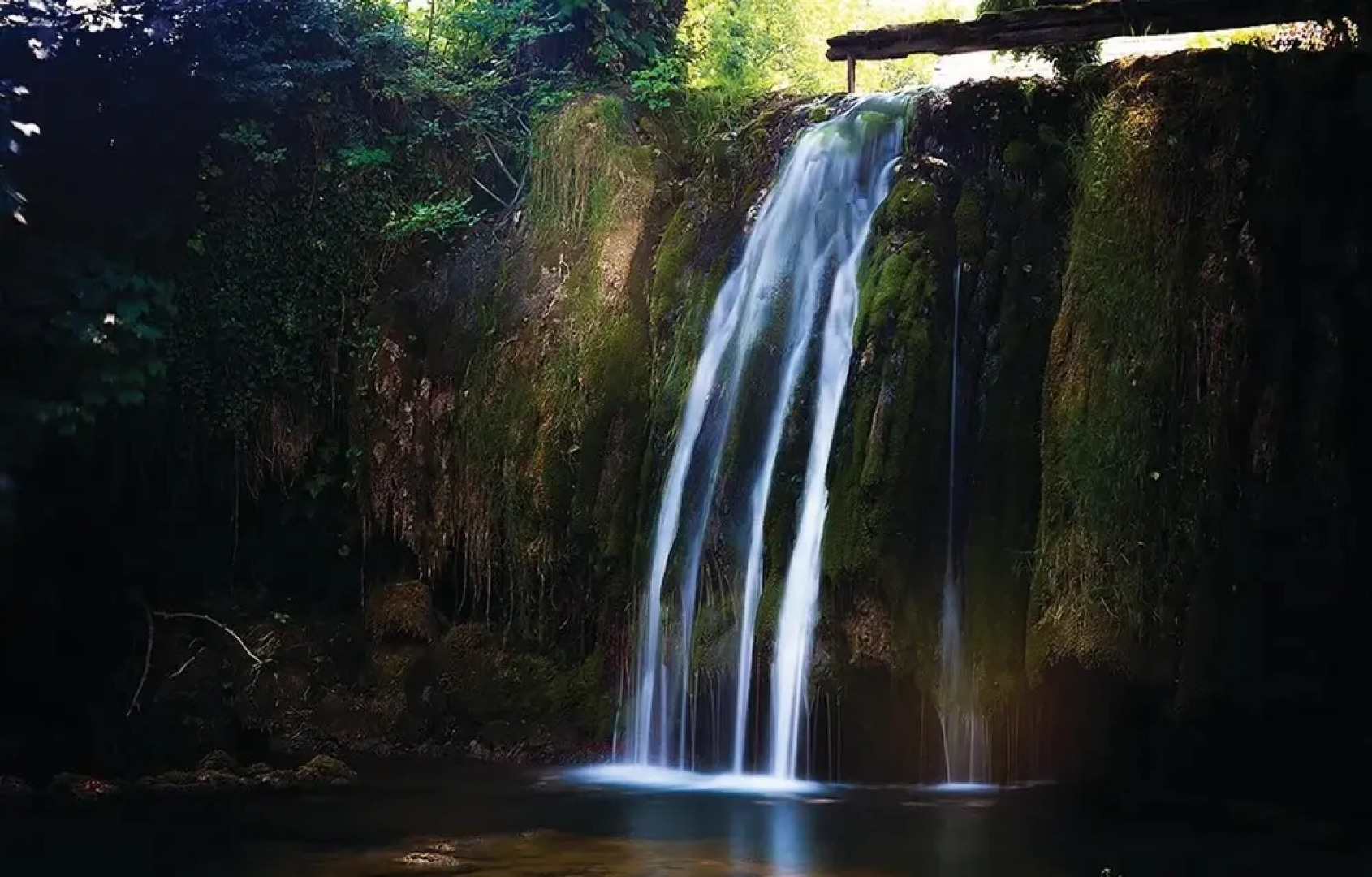 Stunning Home in Slunj With 3 Bedrooms, Wifi and Outdoor Swimming Pool