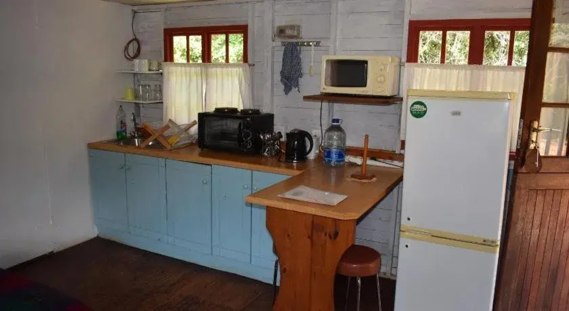 Woodlands Cottages & Camping