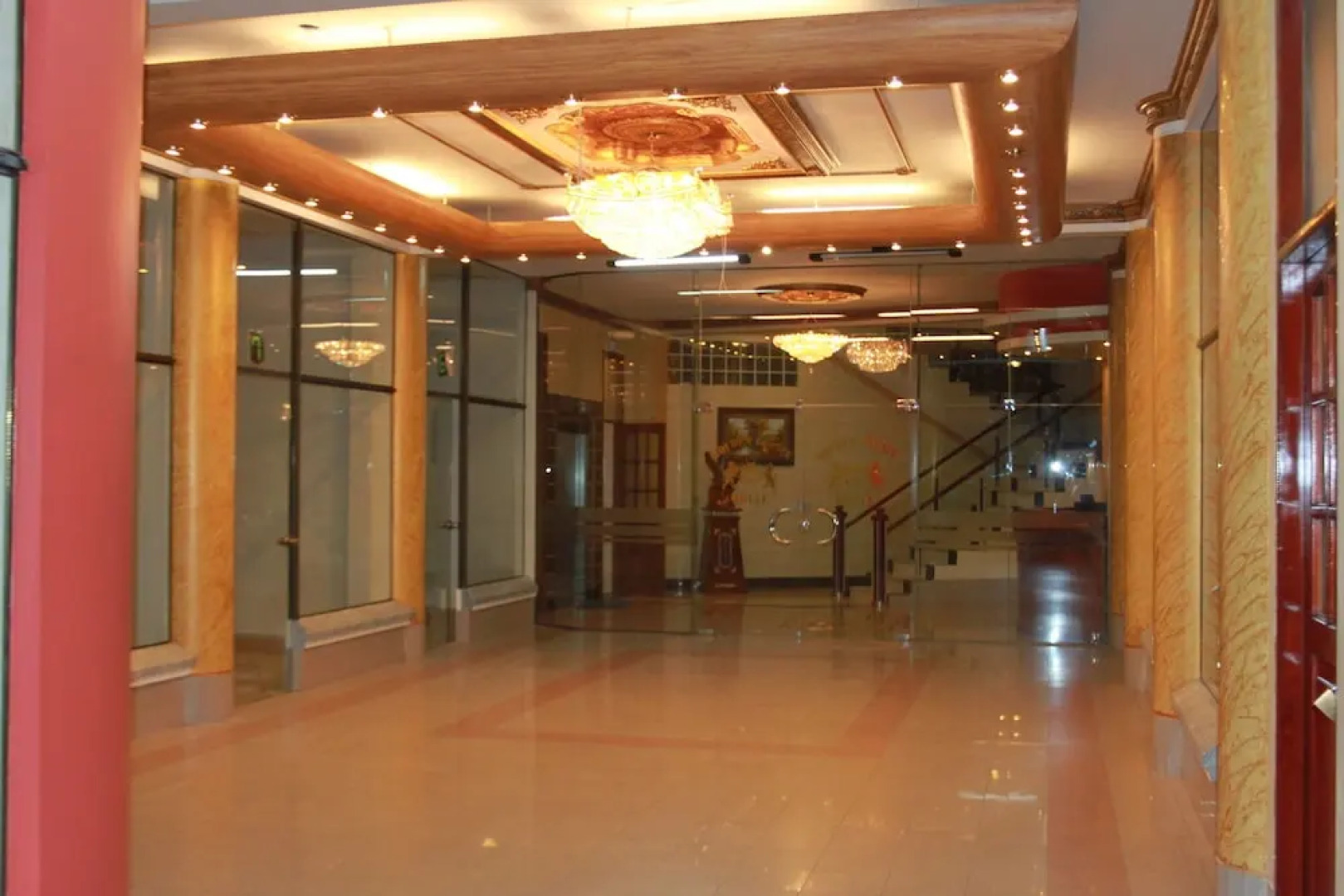Golden Palace Hotel