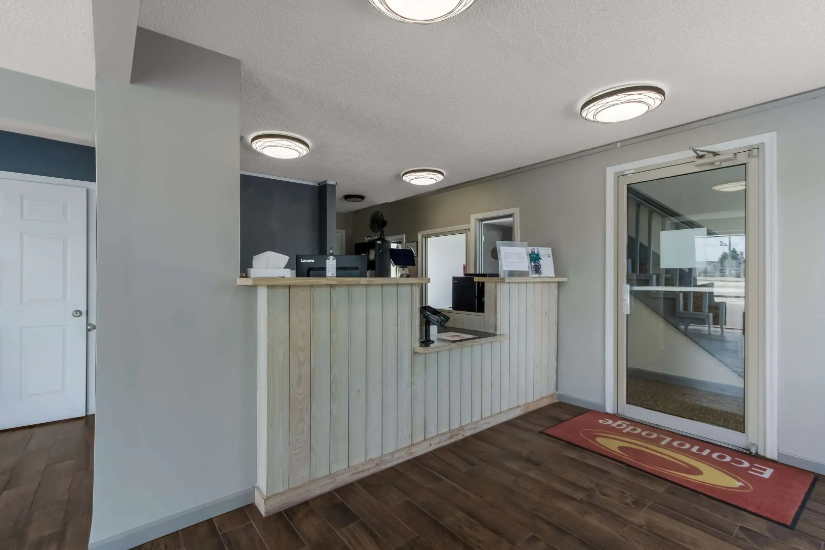 Econo Lodge Cherry Point