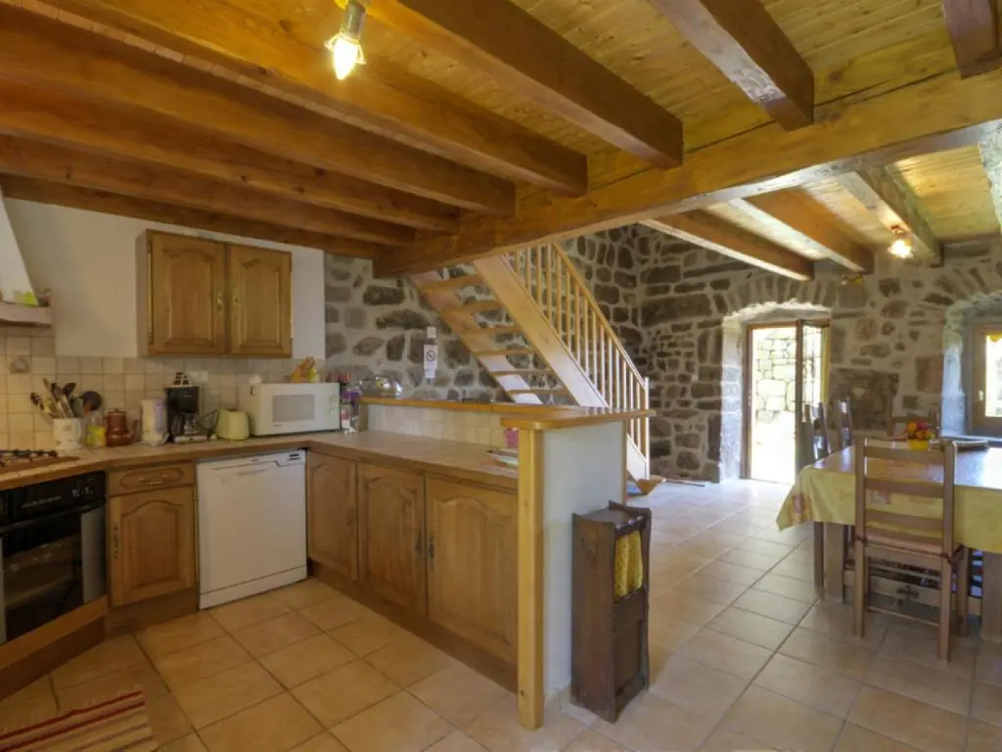 Gîte Burdignes, 4 Pièces, 6 Personnes - Fr-1-496-96