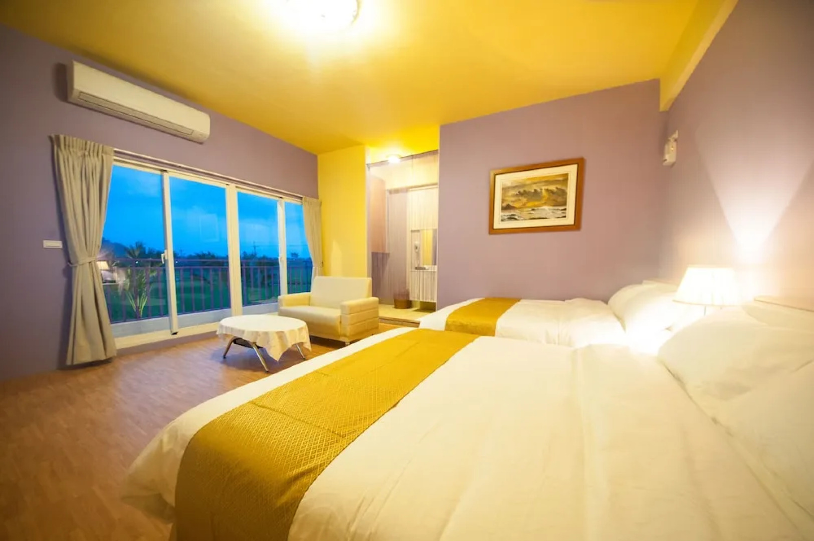 Barefoot And Breakfast