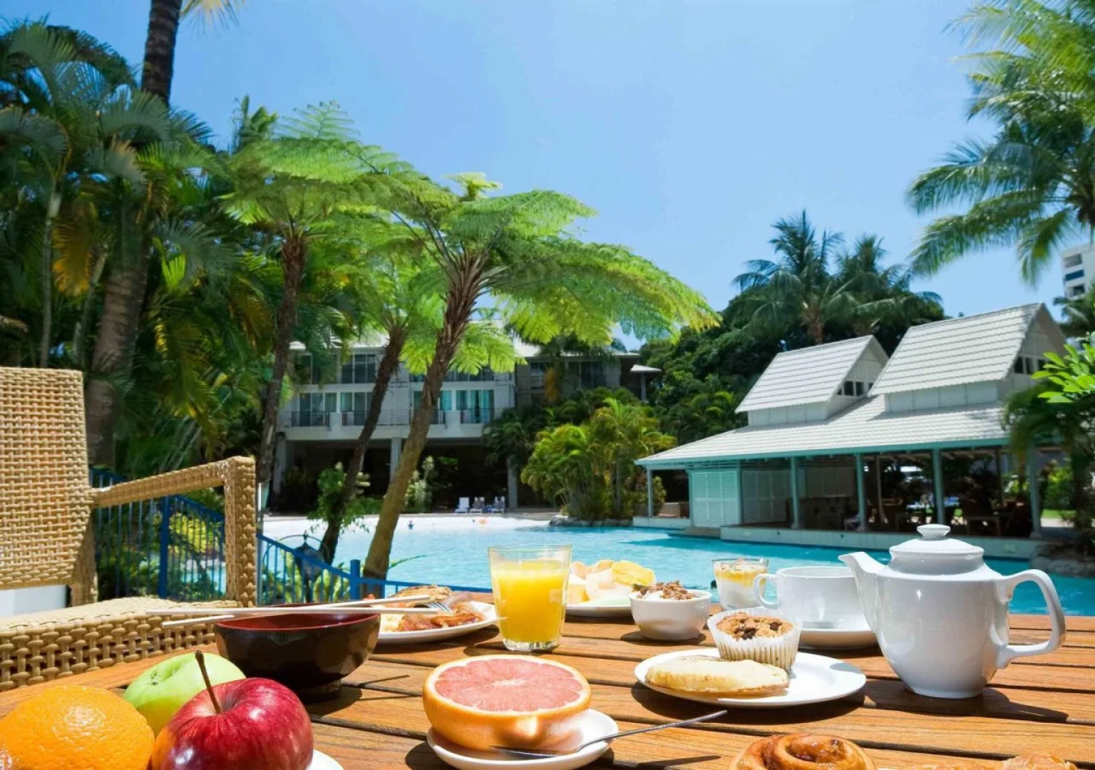 Novotel Cairns Oasis Resort