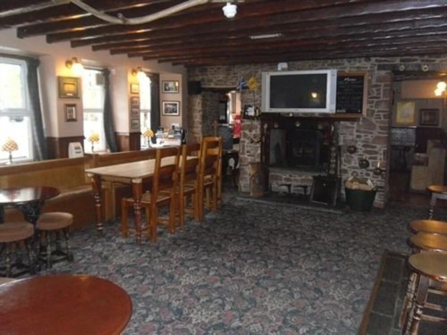 Horse and Hound Country Inn