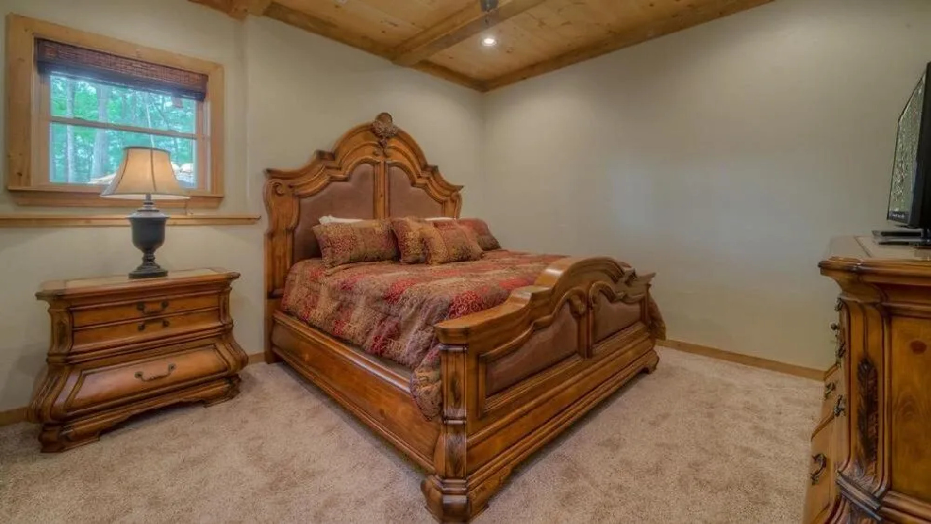 Pine Cone Mountain by Escape to Blue Ridge