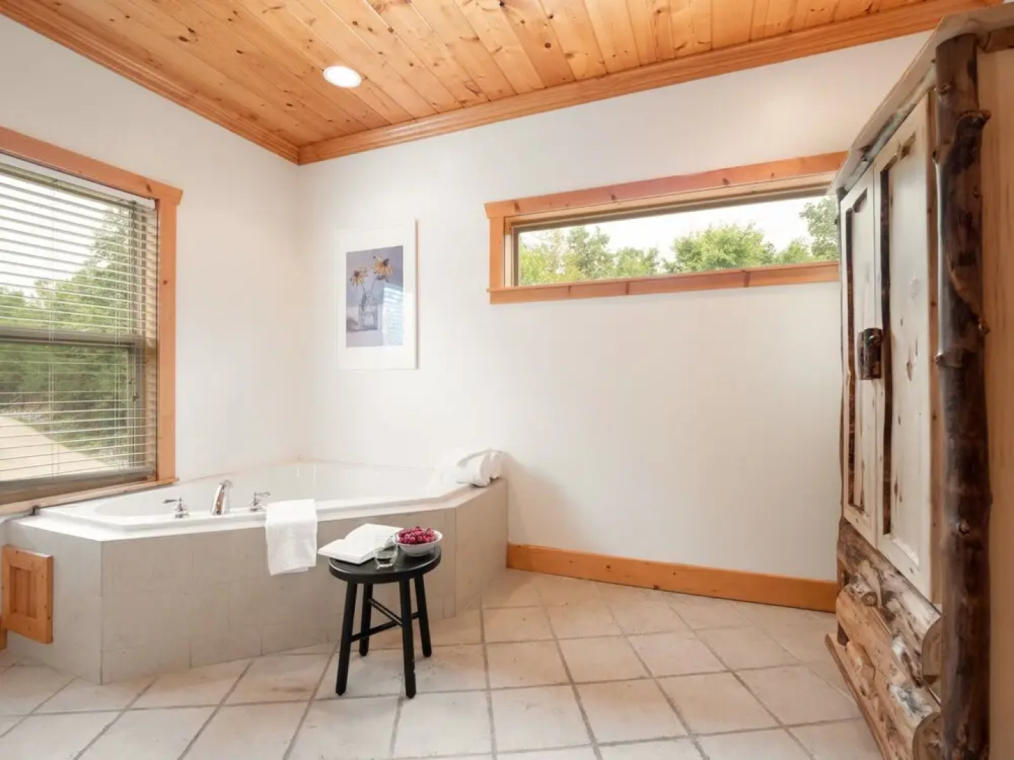 Red Oak by AvantStay Secluded Home w Gorgeous Views Pool Hot Tub Large Deck