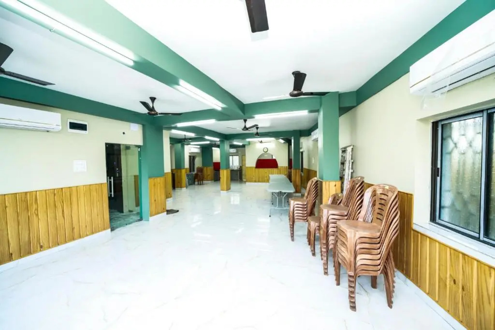 Rishika Ac Banquet And Guest House