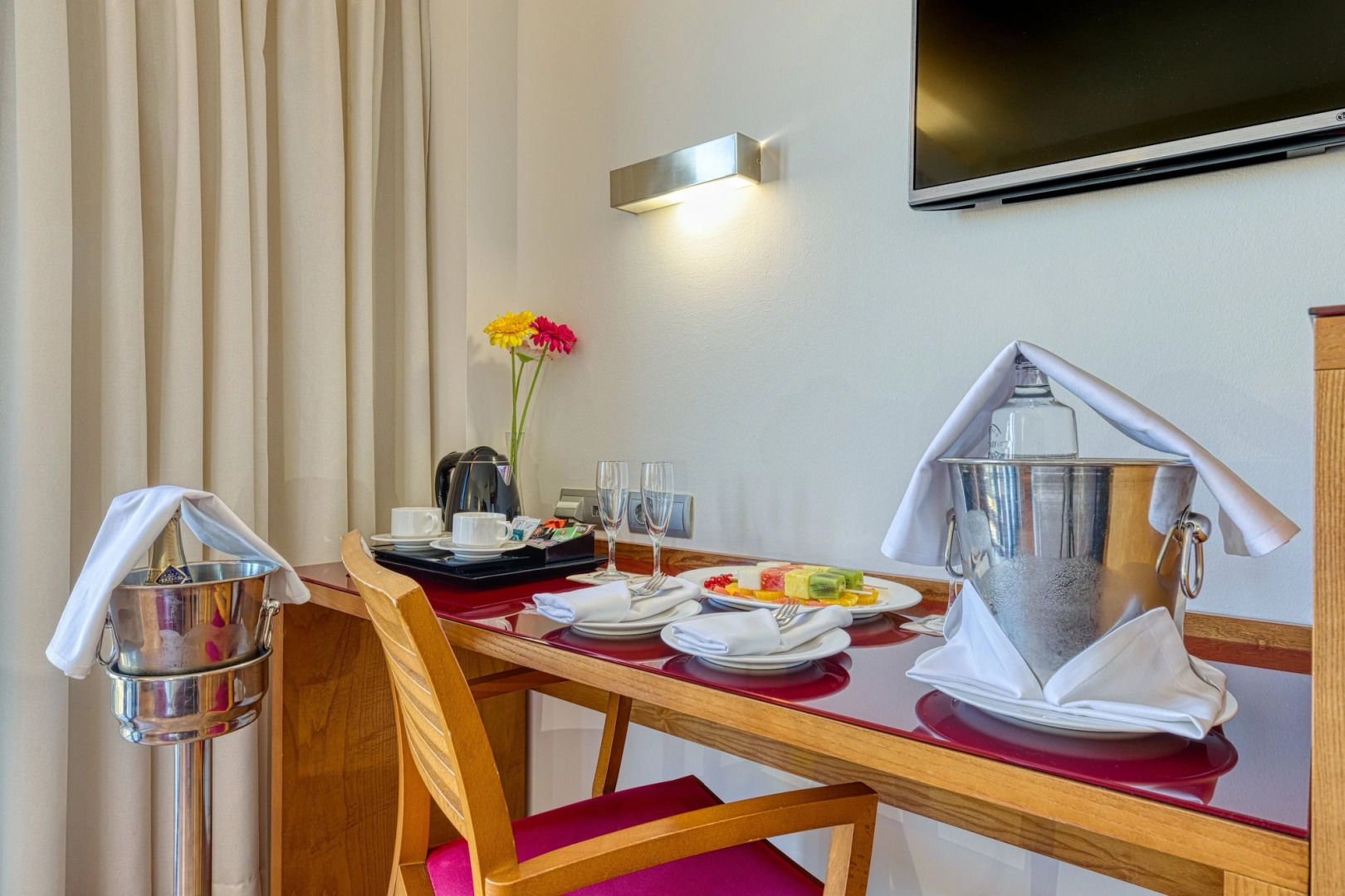 Senator Granada Hotel