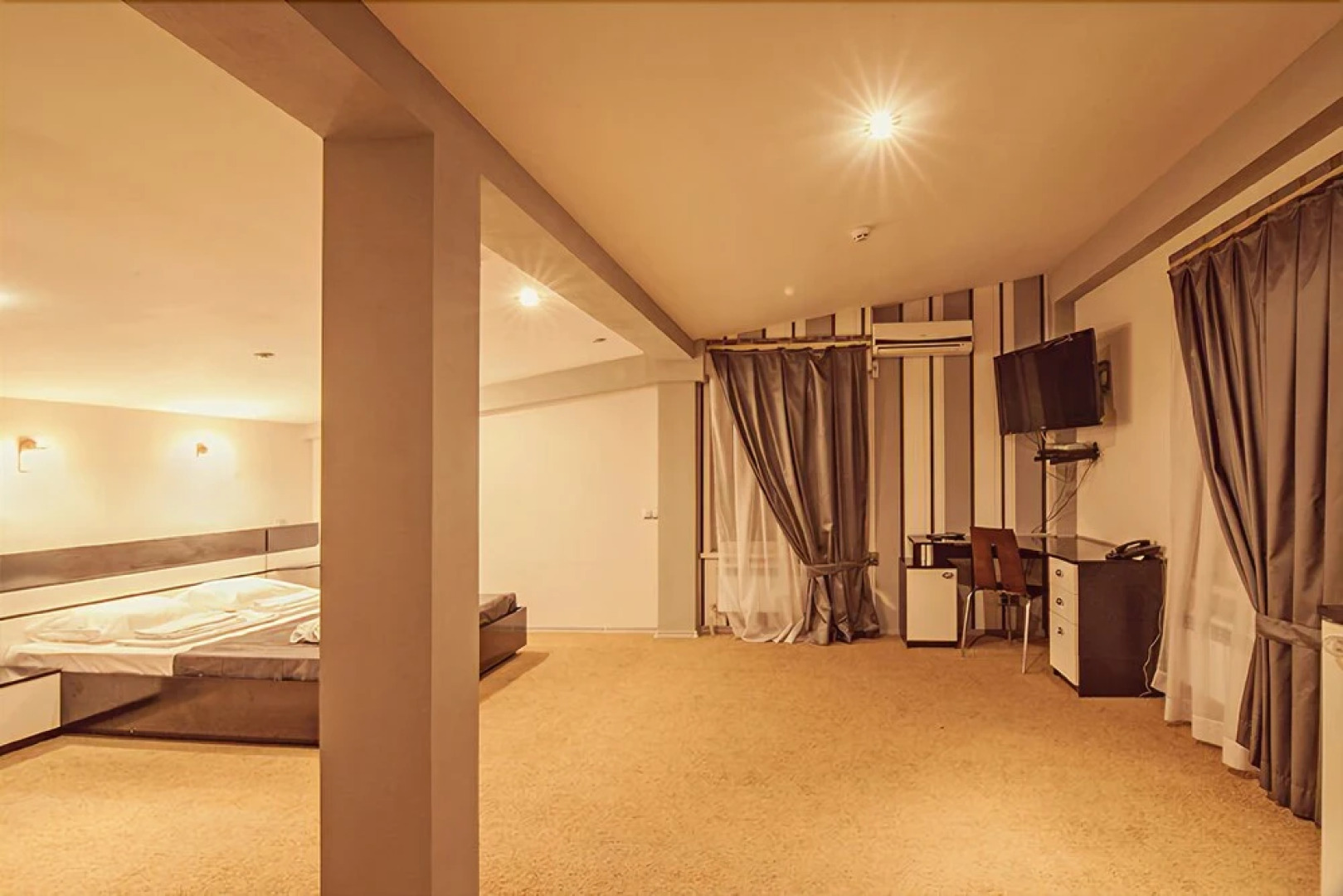 Отель Нивки Плаза