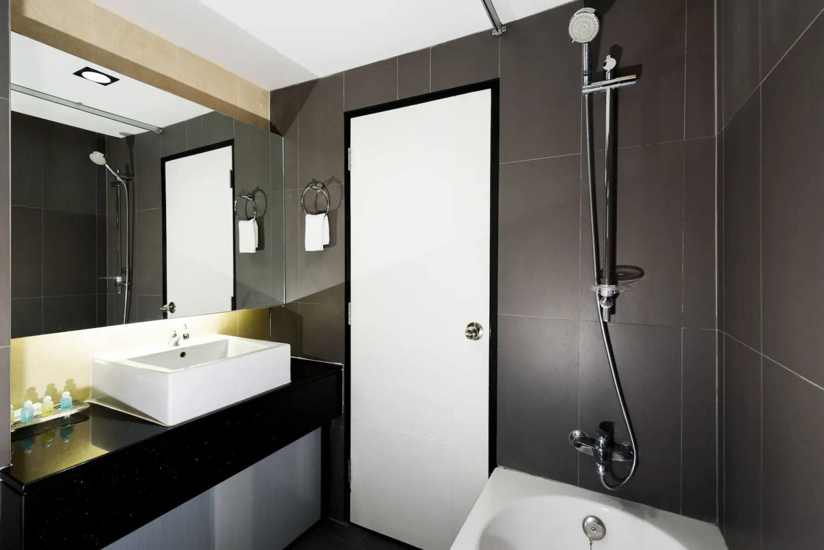 The Loft Seaside Sriracha