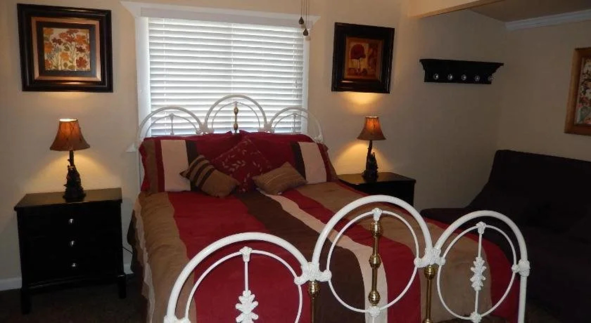 The Gateway Restaurant & Lodge