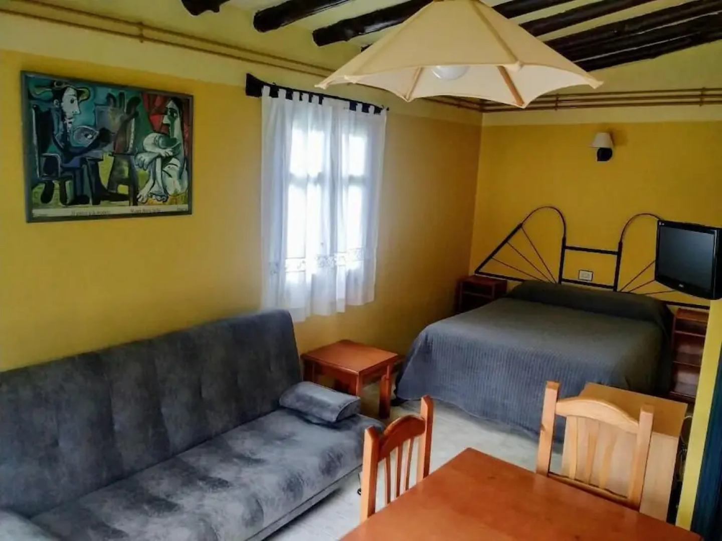 Apartamentos & Habitaciones Vetonia