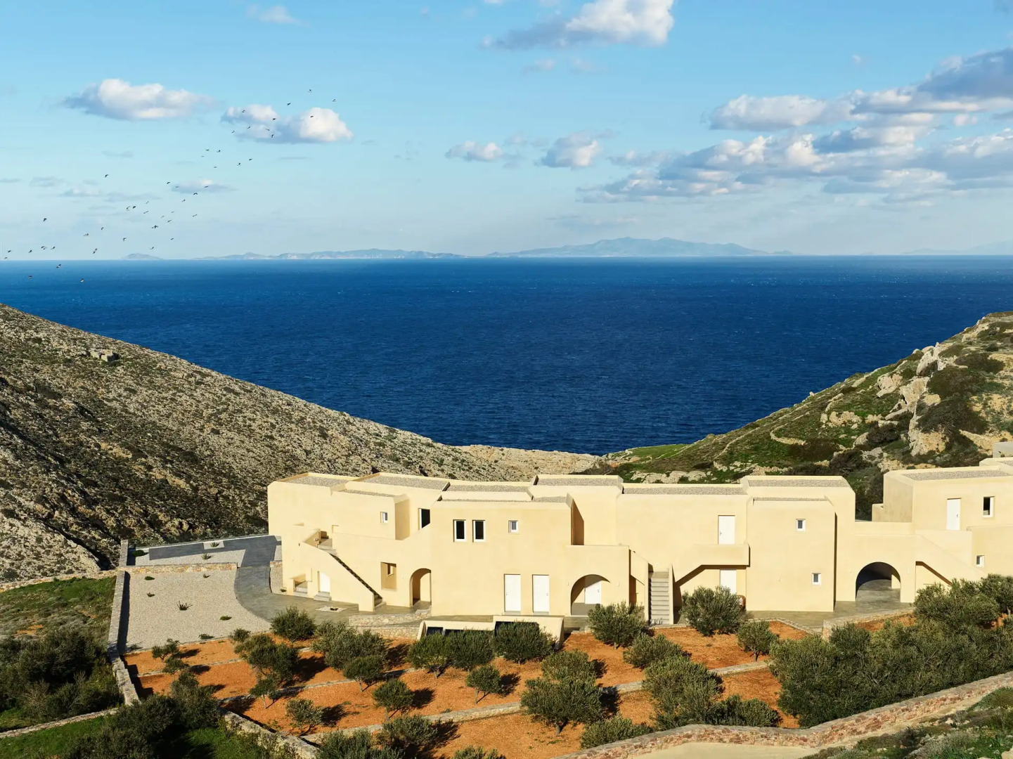 AVATON Folegandros