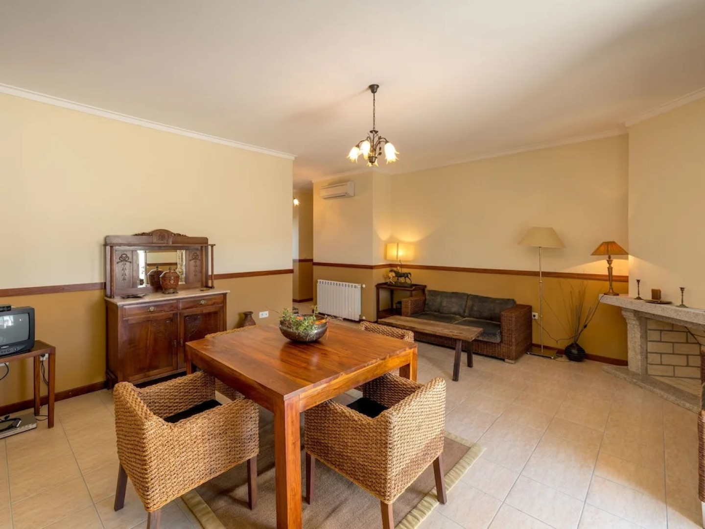 Holiday Home on Estate With Vineyards, Olive Groves and Swimming Pool