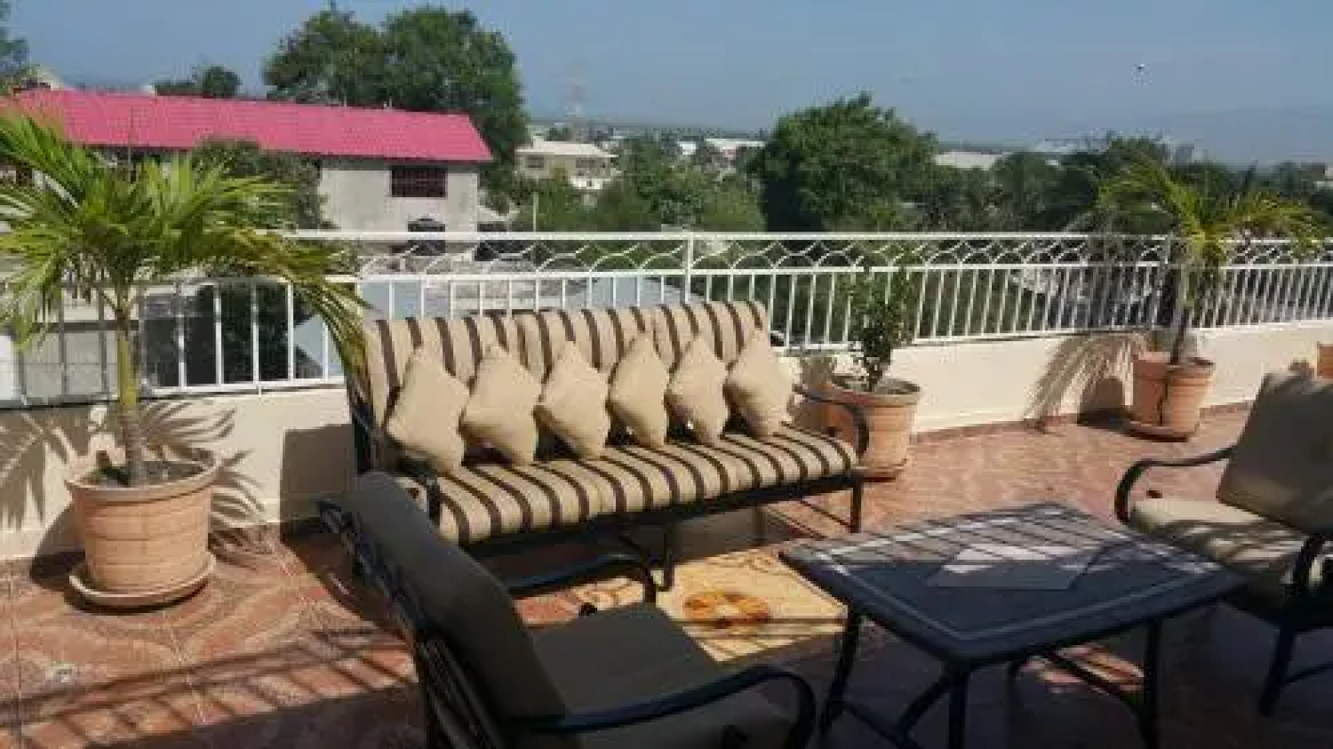 Estinfil Guesthouses