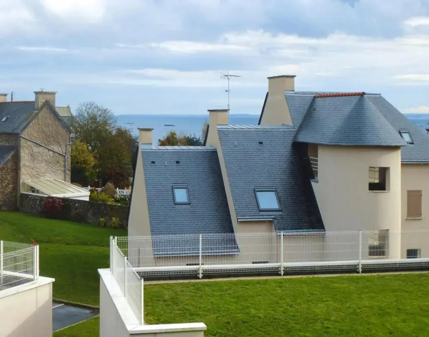 House in St. Quay Near Gr34 and Beaches