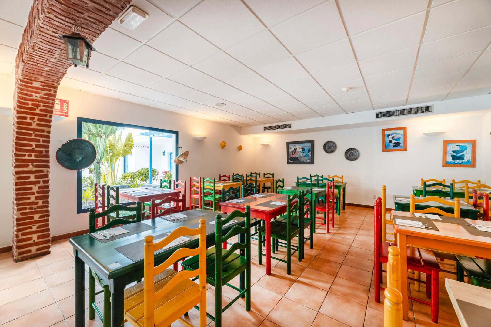 Отель THB Tropical Island Aparthotel